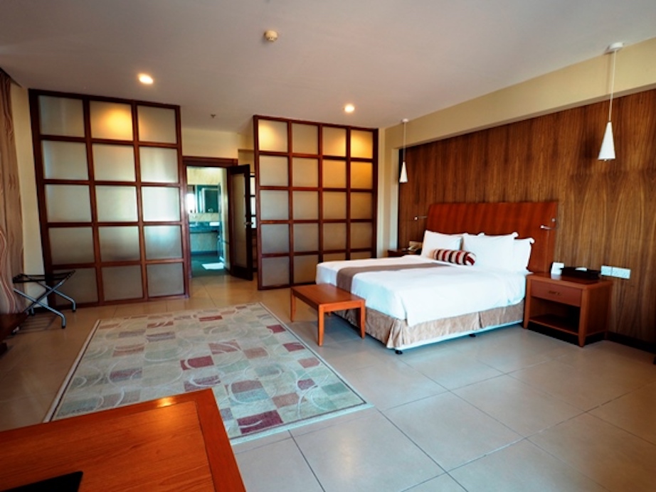 Harbour View Suites - Superior King Room